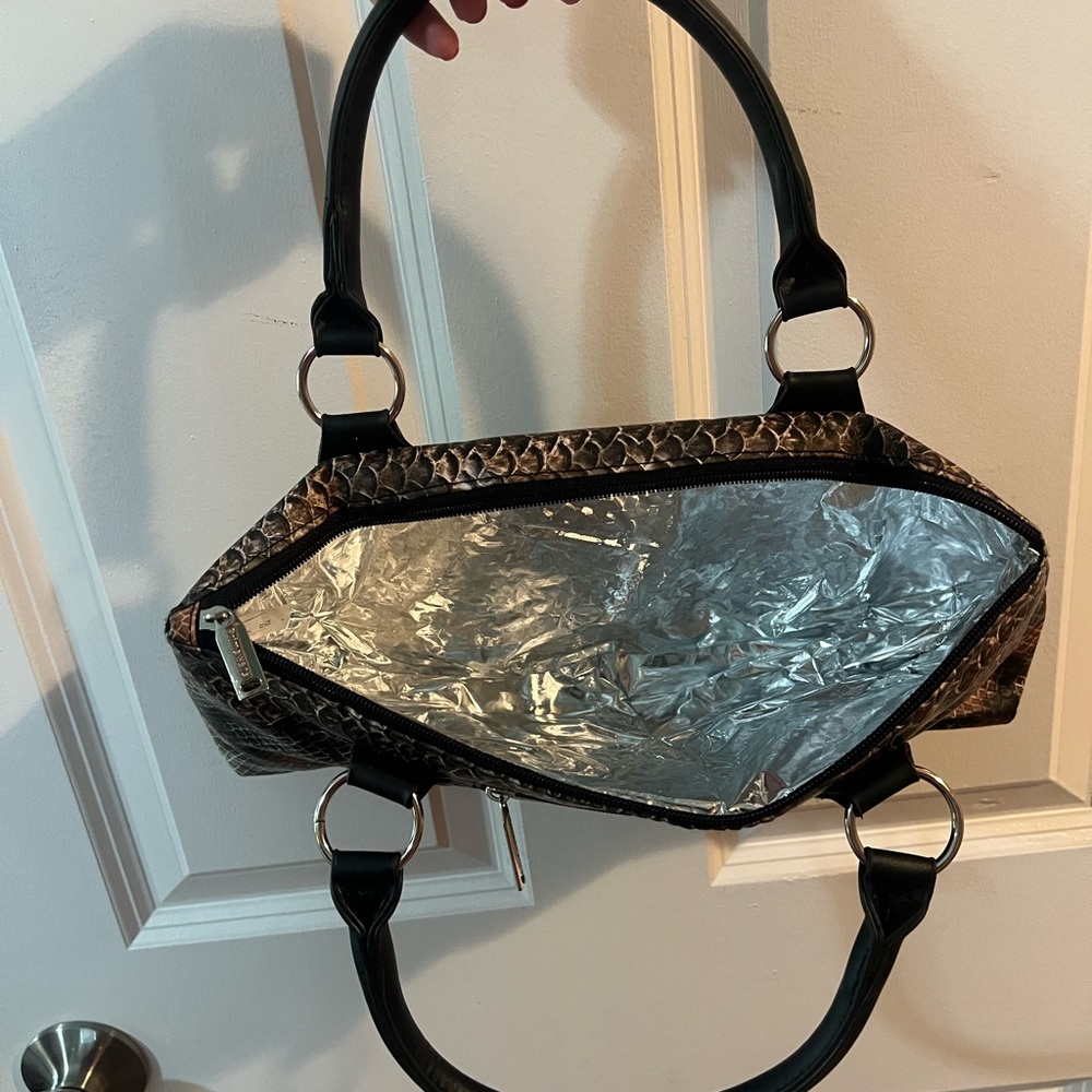 Elegant Snake Print Lunch Box - Picture 3 of 3